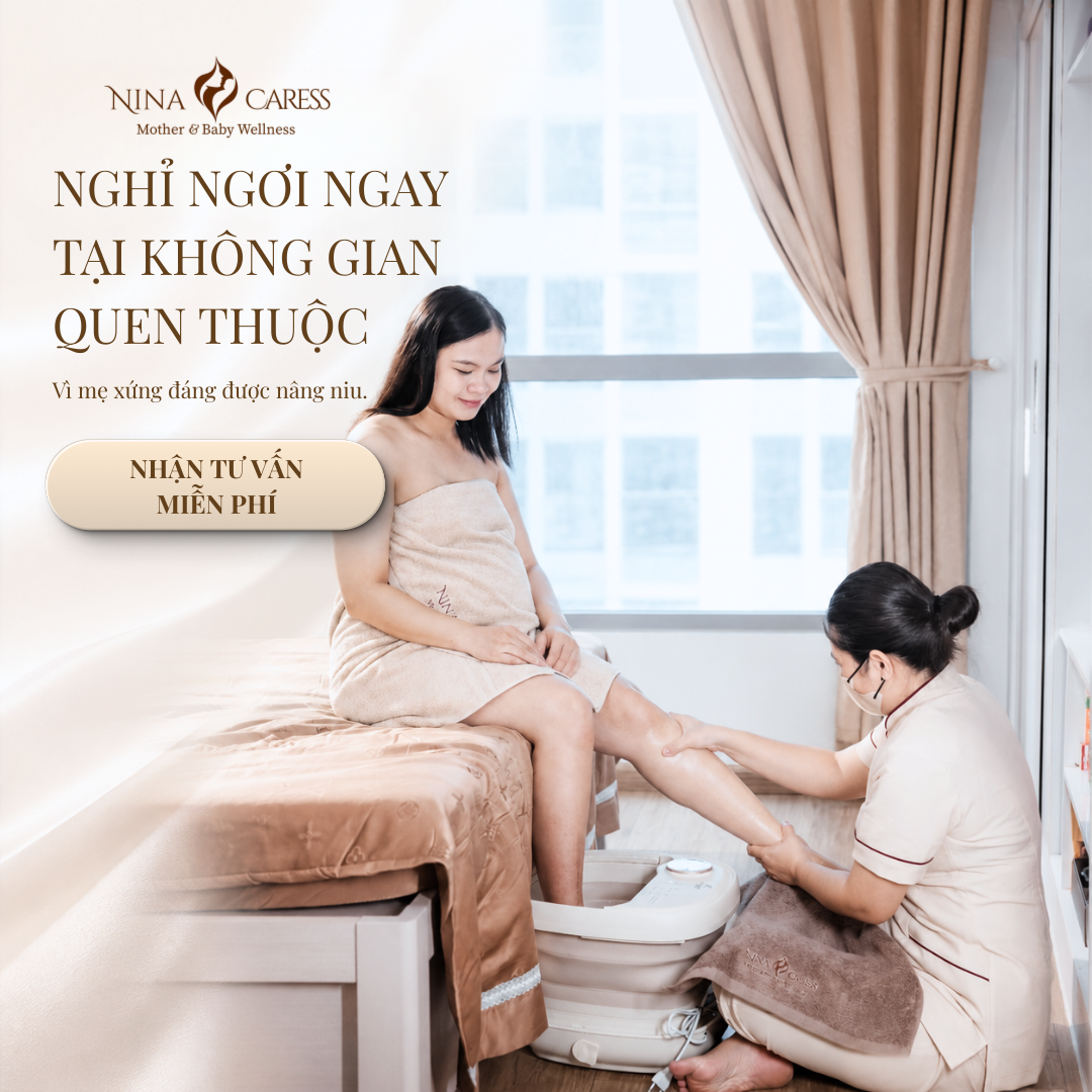Mẹ bầu massage chân tại nhà